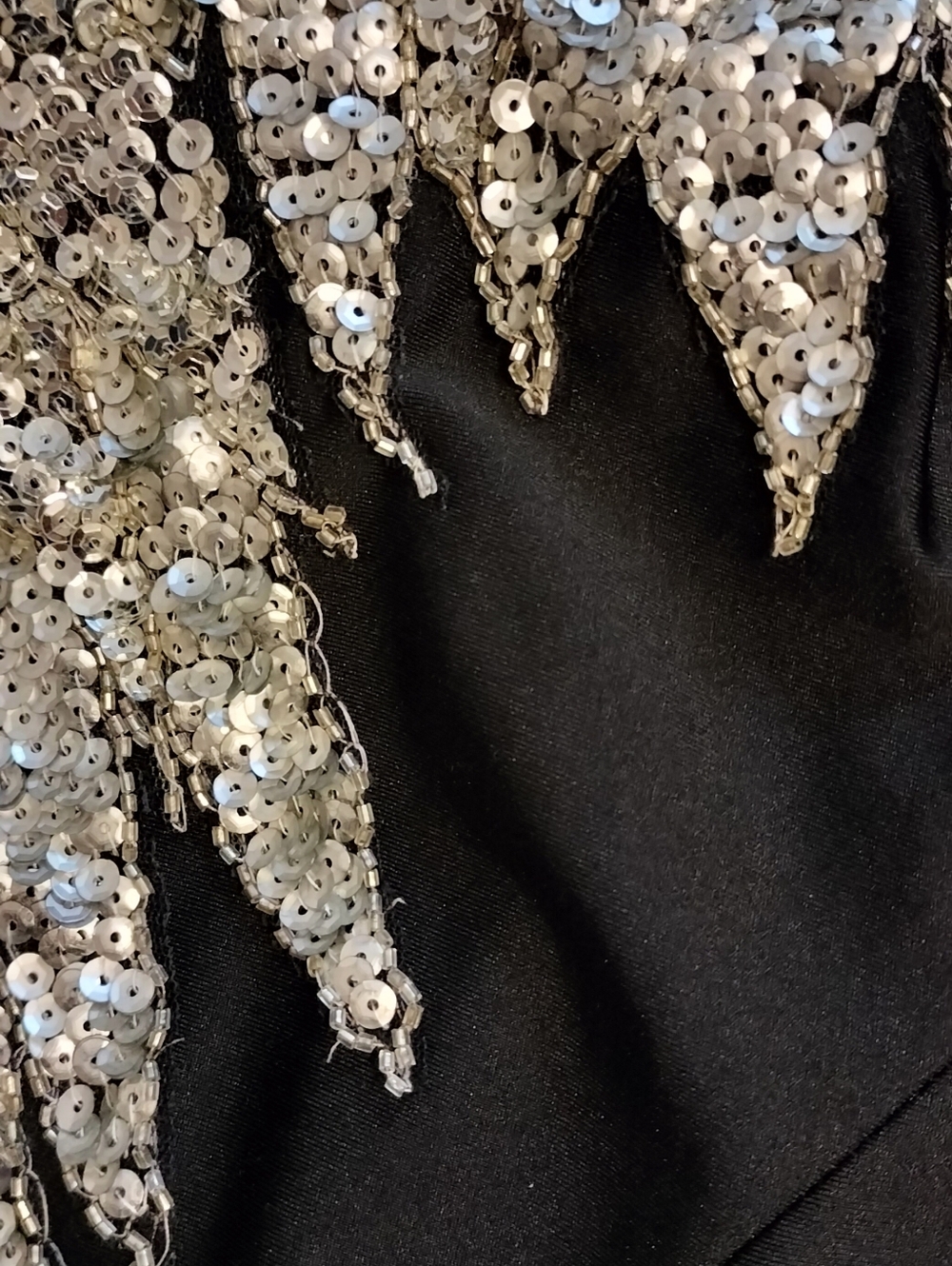 Studio 17 Silver Sequined Evening Gown - Size 6 - Picture 6 of 10